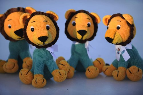 Өвлийн спортын XVI наадмын бэлгэдэл 210 нэхмэл арсланг урлажээ